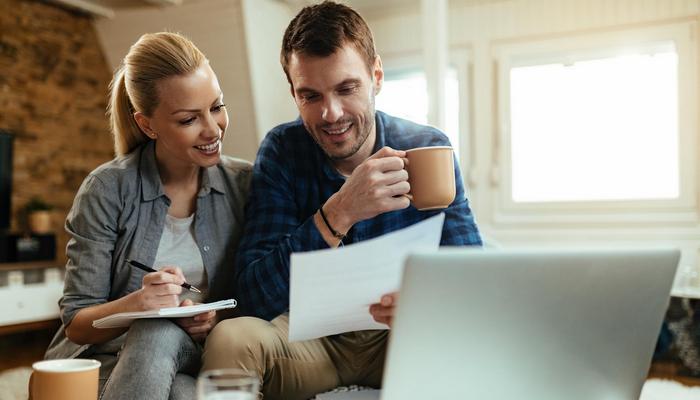 Financial red flags in relationships Financial red flags in relationships