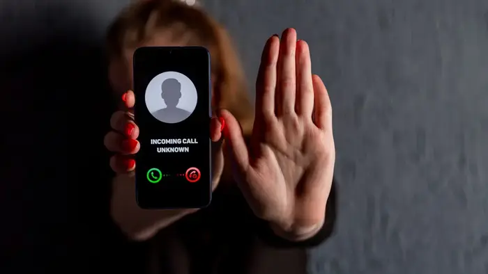 Como bloquear chamadas indesejadas no celular