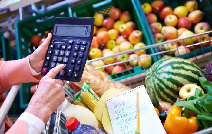 Dicas para economizar nas compras do supermercado Dicas para economizar nas compras do supermercado